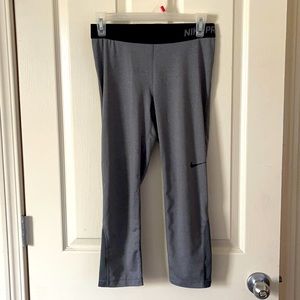 Nike Pro Capri Spandex
